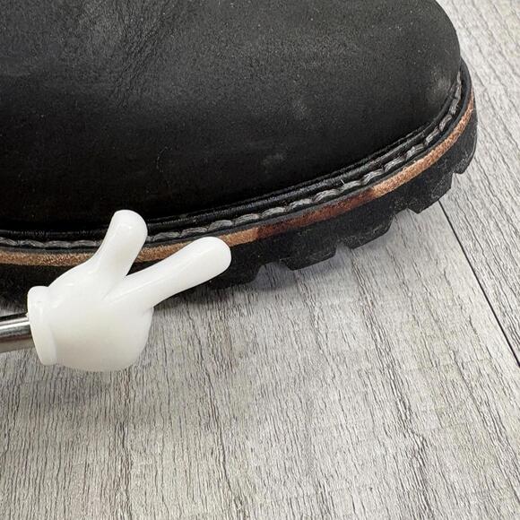 L.L.Bean Women’s Rugged Leather & Suede Boots - Size 10 Medium - Black - Picture 11 of 12